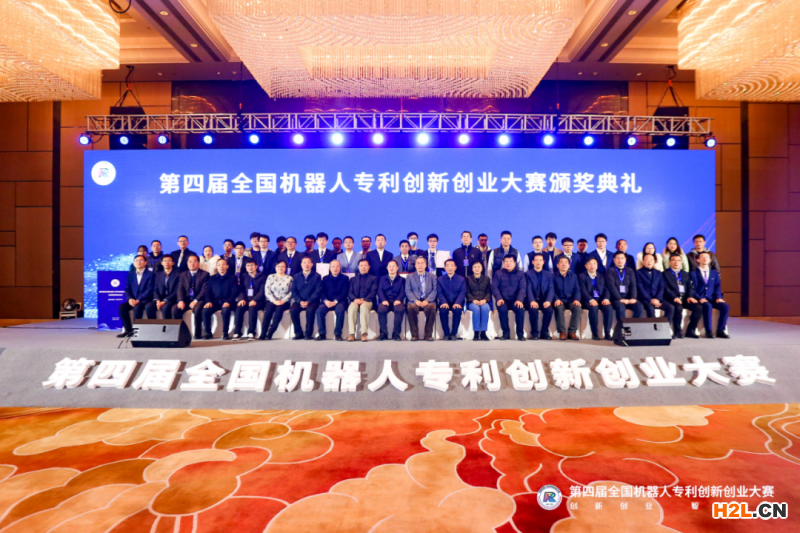 十三屆全國人大常委會(huì)第二十四次會(huì)議：完善刑法有關(guān)侵犯商標(biāo)、著作權(quán)、商業(yè)秘密等犯罪規(guī)定……